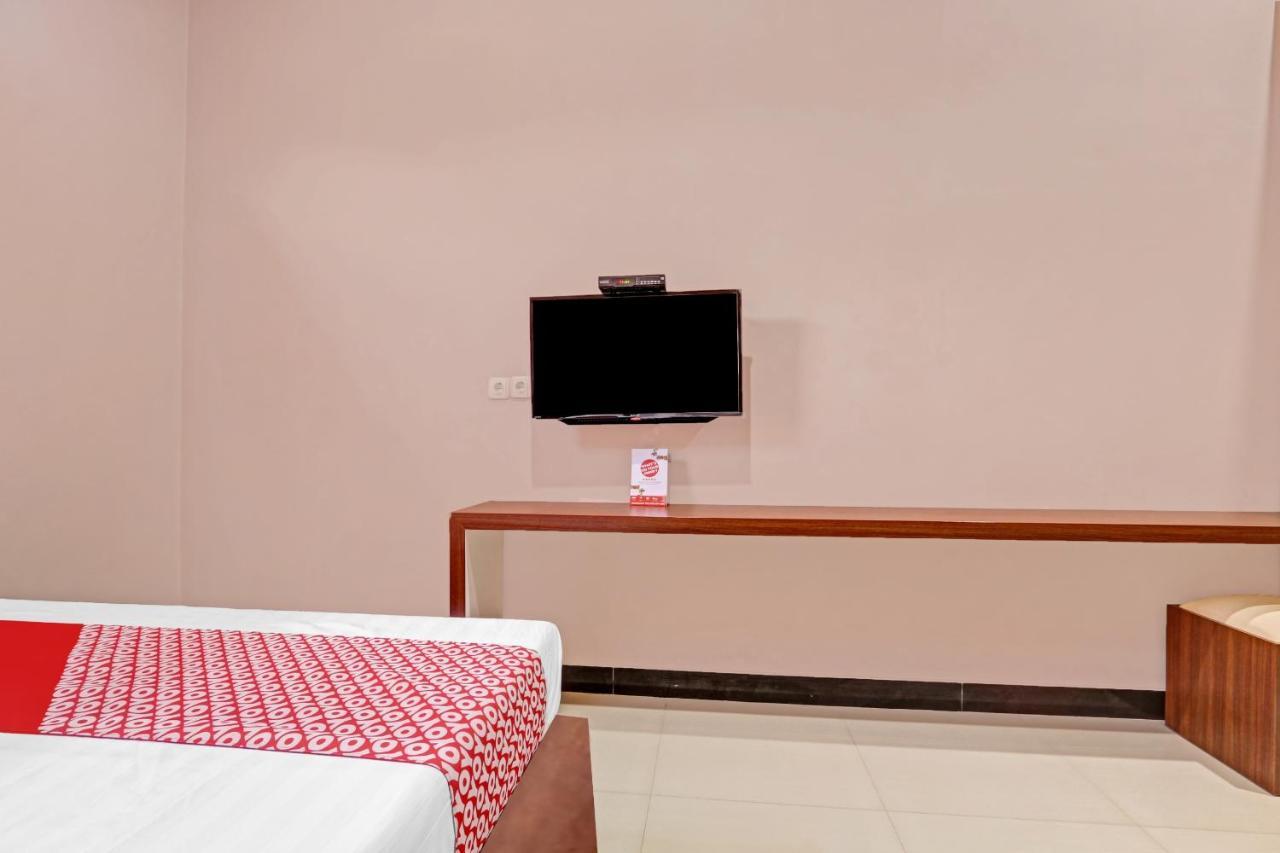 Oyo 90796 Hotel Mulya Indah Tambakmulya 외부 사진