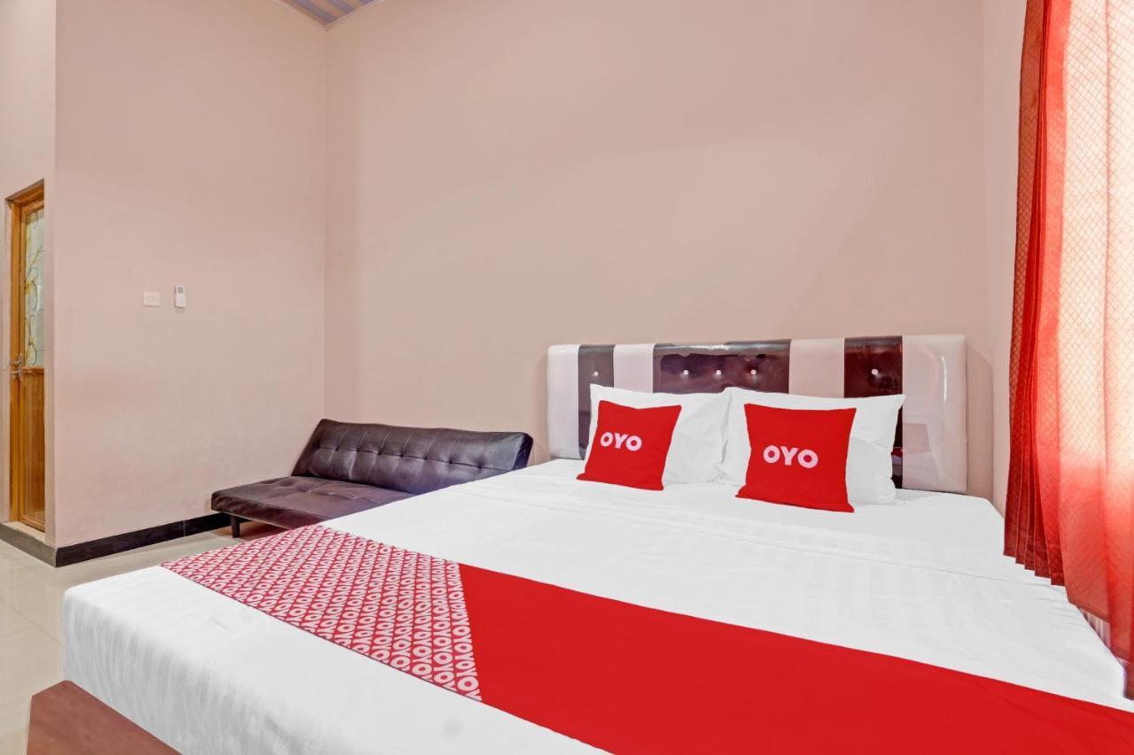 Oyo 90796 Hotel Mulya Indah Tambakmulya 외부 사진